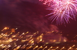 D7D00559 Fireworks over Caerphilly castle.jpg